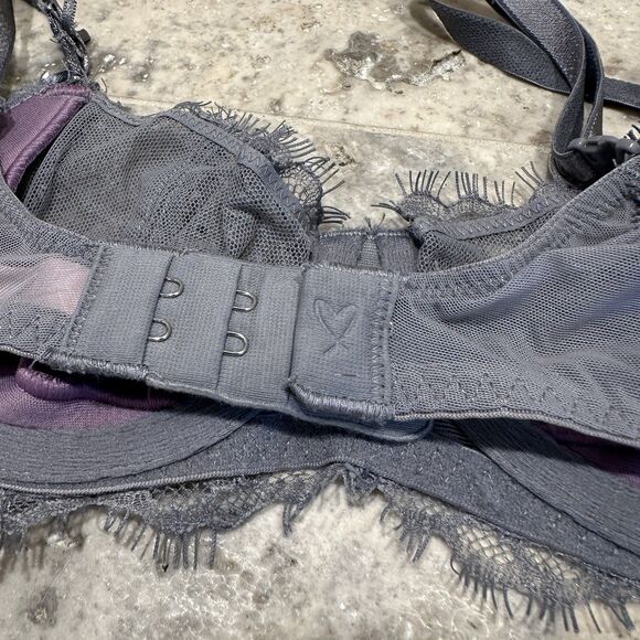 Victoria's Secret Dream Angels Push-Up Without Padding Grey Lace Bra 32A - Picture 5 of 9